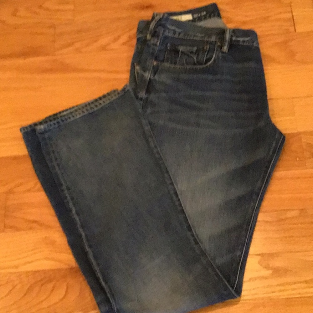 Men’s boot cut gap jeans SOLD